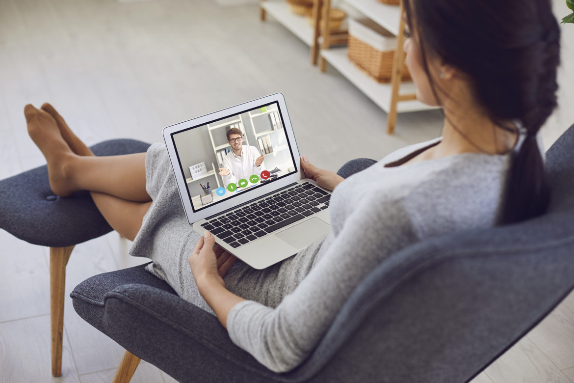 teledentistry conference call between patient and dentist
