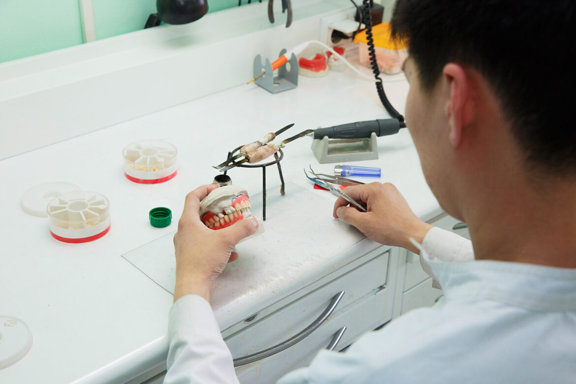 blog-eds-denturepost-08012024