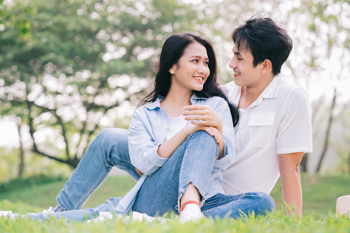blog-asiancouple-oral-microbiome couple-manNwoman